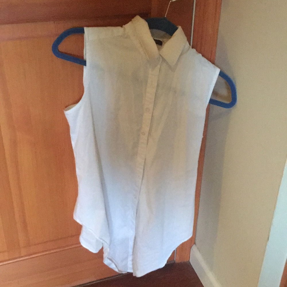 White shirt sleeveless